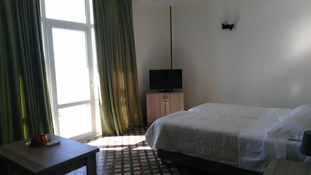 National Hotel Кобулеті Екстер'єр фото