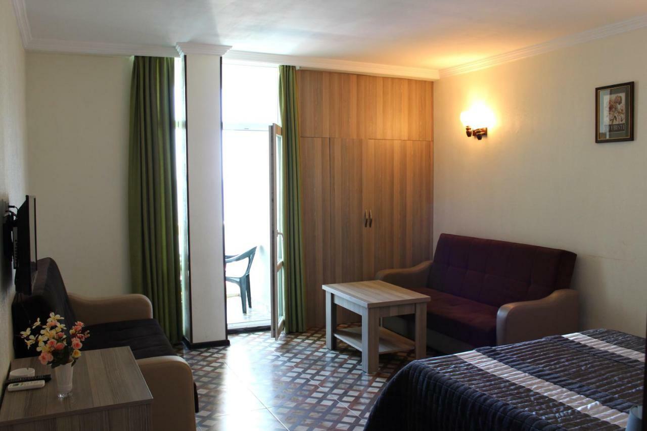 National Hotel Кобулеті Екстер'єр фото